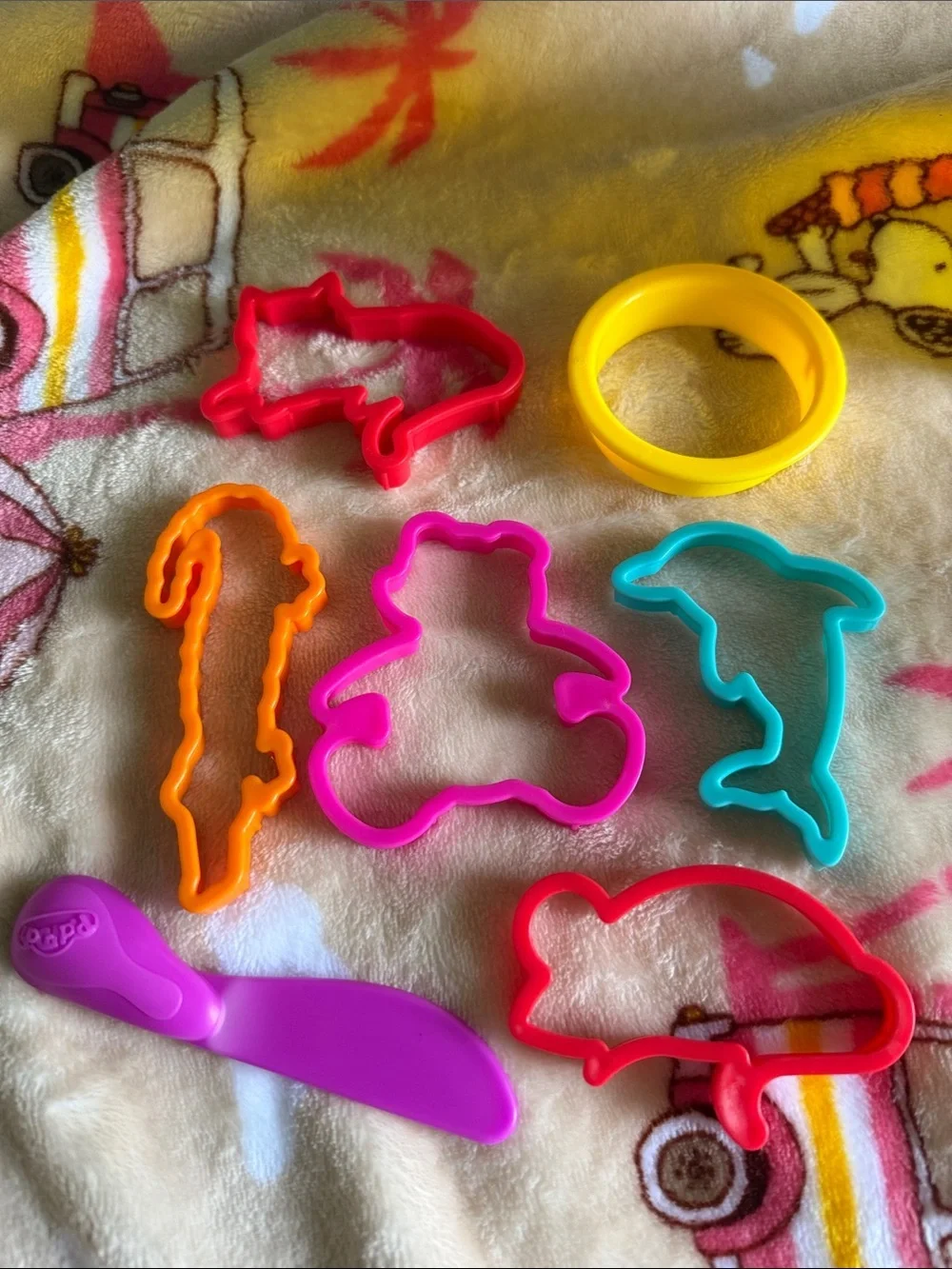 Kids Play-Doh 2014 Hasbro Toy Box Storage Bucket Animal Fruit Shape Accesories